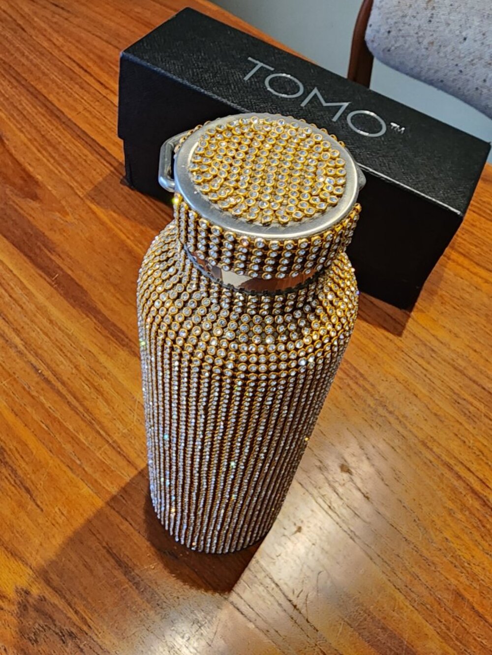 New TOMO Gold Water Bottle 24 oz. - Picture 3 of 6